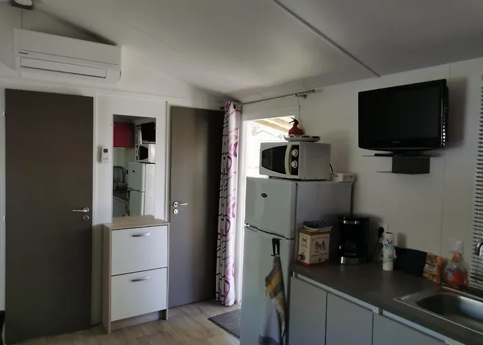 Mobile Grande Terrasse A בקתה *